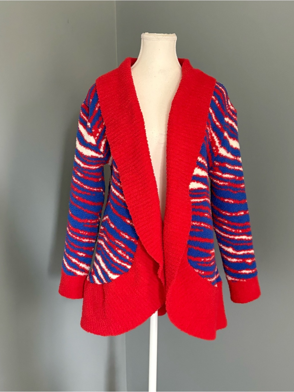 Buffalo Bills Zebra Zubaz Pattern Knit Cardigan. Red, White & Blue One Size. NWT